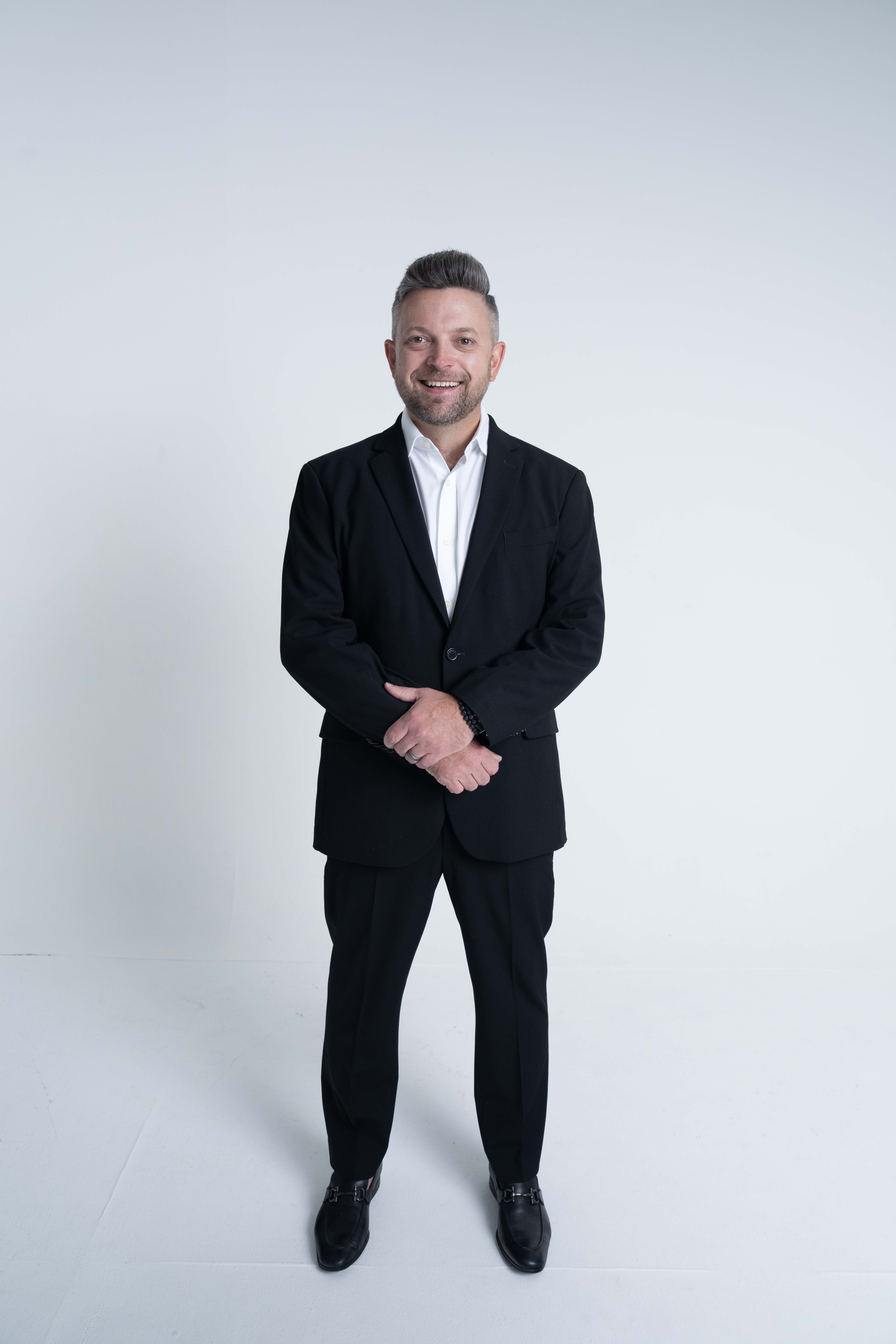 Derek, Leasing Manager | Tampa/Sarasota — SalonPLEX Suites Ross Plaza